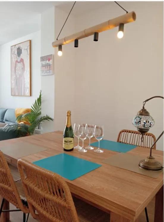 Beach Side Apartment -Estepona
