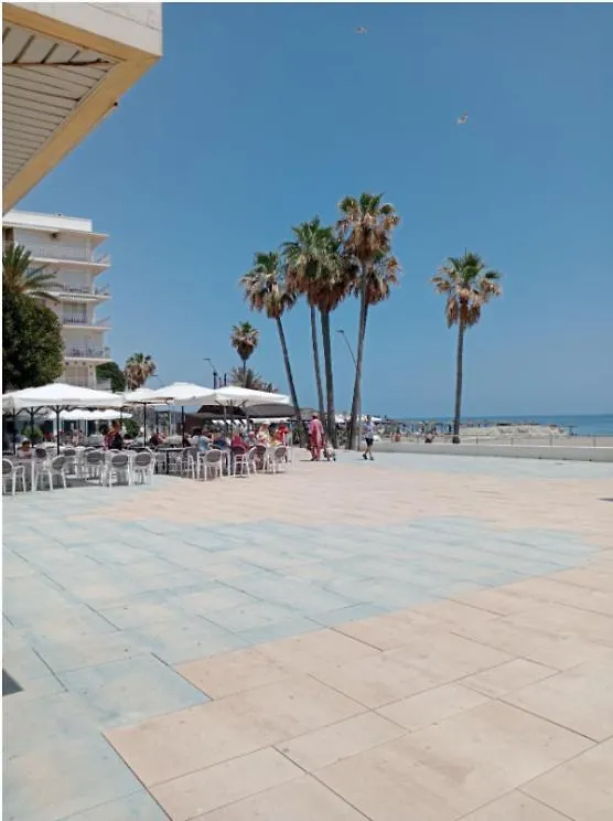 Beach Side Apartment -Estepona